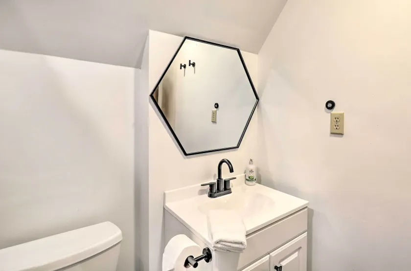 Newly Renovated MountainTop Escape in Burnsville - Innvendig