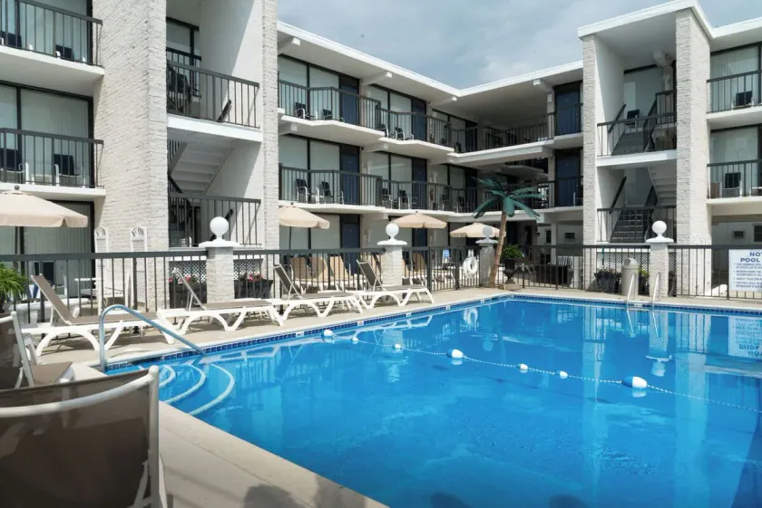 Horizon Motor Inn-Beach Block & Close to Morey's Piers - Image 1