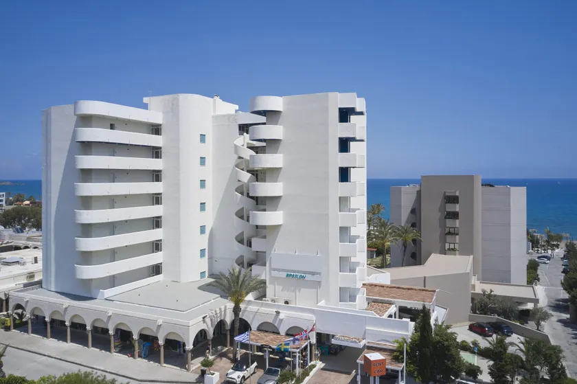 Epsilon Hotel Apartments - Image 1