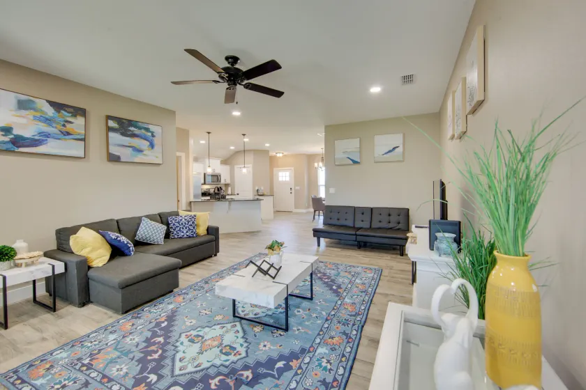 8 Mi to State Park: Home w/ Fenced Yard in Lindale - Image 1
