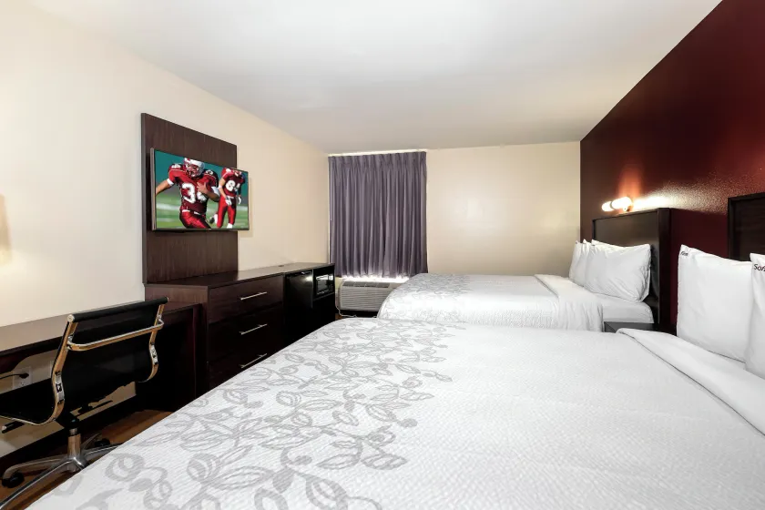 Red Roof Inn PLUS+ Tuscaloosa - University - Image 1