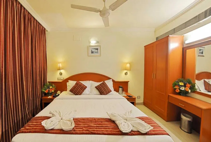 Hotel Chandra Park - Image 1