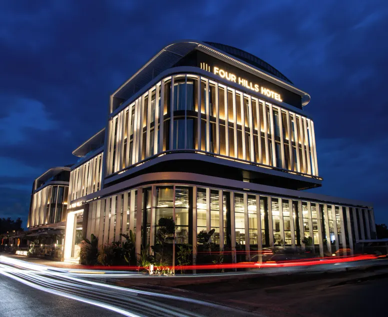 Four Hills Hotel - Image 1