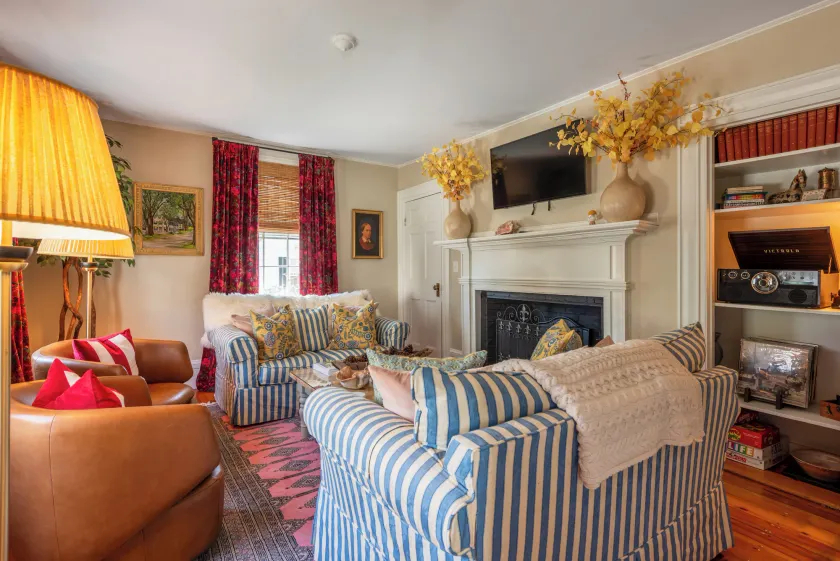 Sally Webster Inn - Image 1