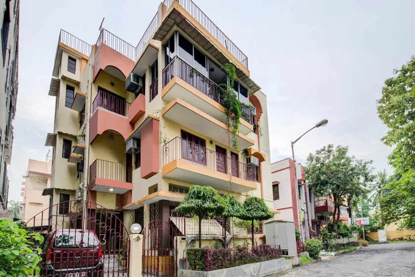 OYO 2872 Hotel City of Joy - Image 1