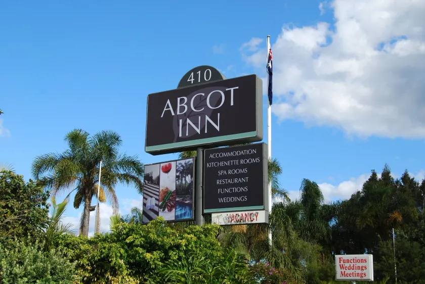 Abcot Inn - Image 1