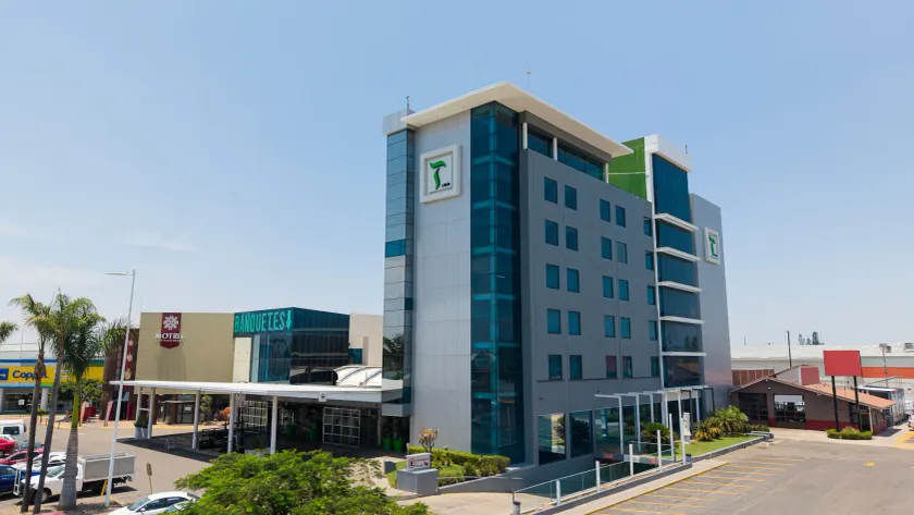 Tiser Hotel - Image 1