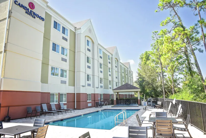 Candlewood Suites Fort Myers Interstate 75 by IHG - Image 1