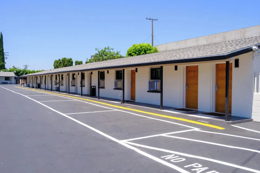 Adobe Inn - Image 1