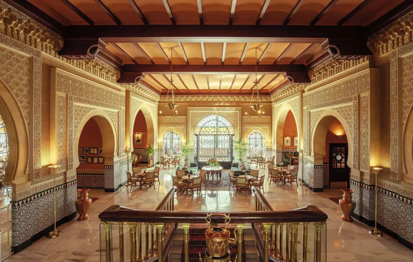 Alhambra Palace Hotel - Image 1