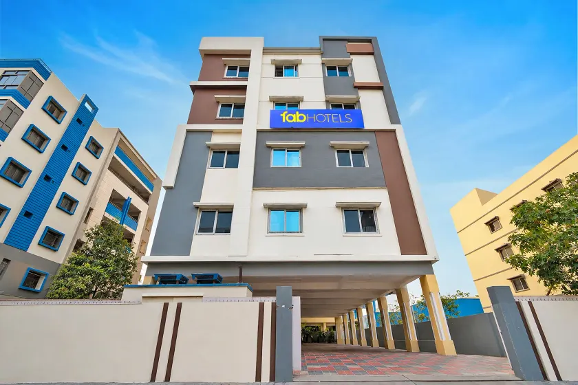 FabHotel White Ridge Kamineni - L.B Nagar - Image 1