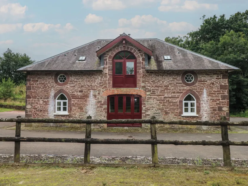 Clearbrook Lodge - Image 1