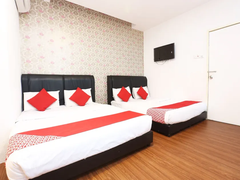 OYO 717 Mr J Hotel Wakaf Che Yeh 2 - Image 1