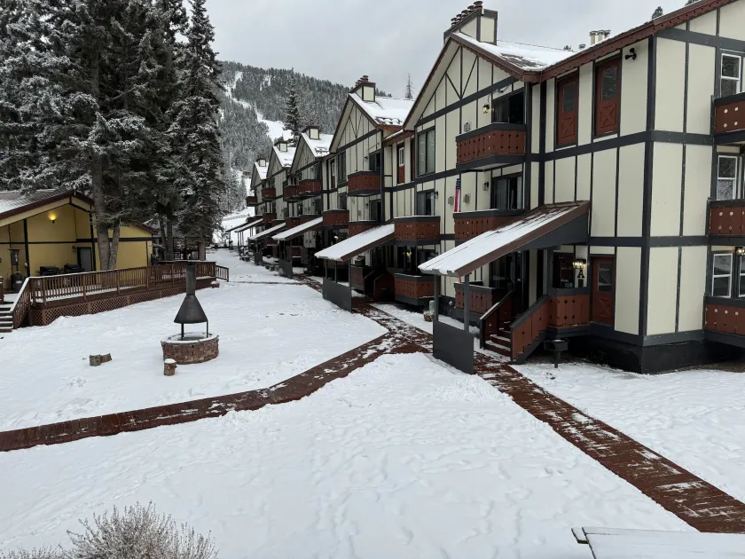 Auslander Condominiums - Image 1