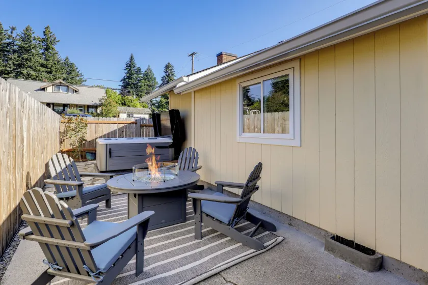 Walk to Dtwn Camas! Updated Home w/ Game Room - Image 1
