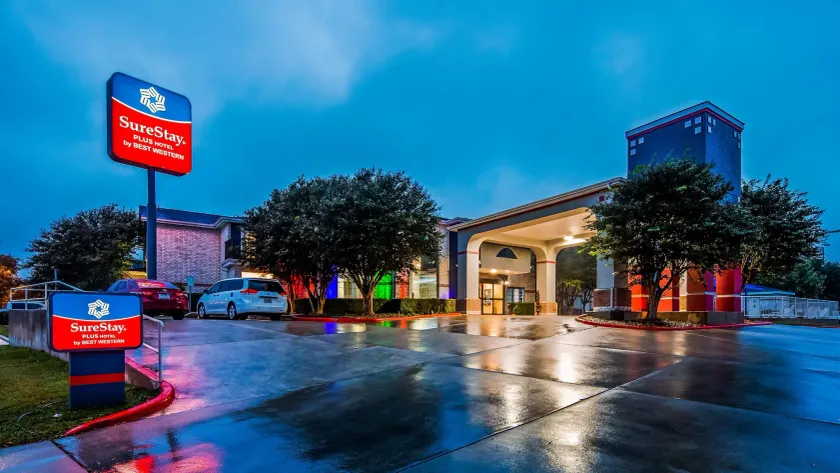 SureStay Plus by Best Western San Antonio Airport - Image 1