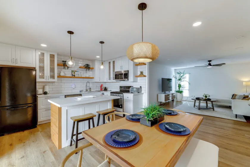 Scottsdale Miller - Image 1