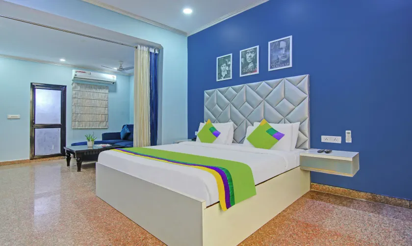 Itsy Hotels Golden Vista Near Noida City Centre - Image 1