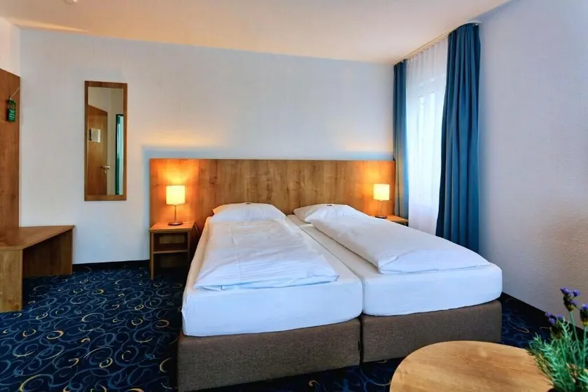 Appartis - Hotel am Stadtpark - Image 1