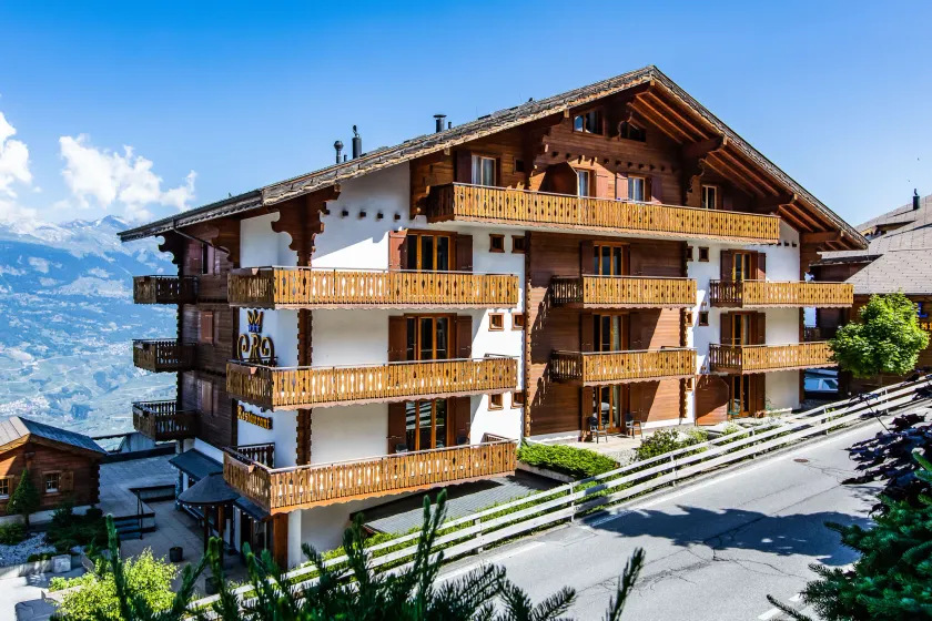 Hôtel Chalet Royal - Image 1