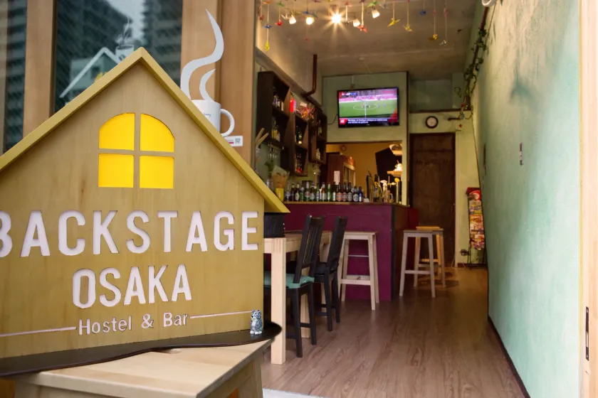 Backstage Party Hostel & Bar - Image 1