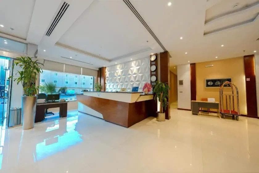 Celine Home Serviced Apartment Al Malqa - Vestíbulo
