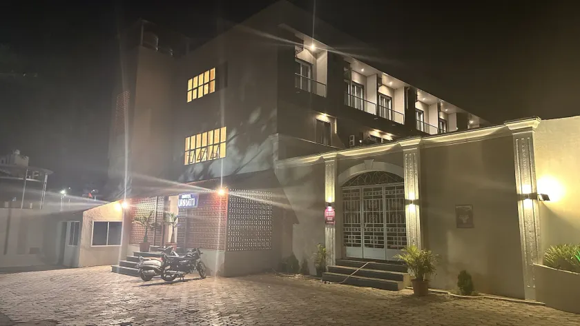 Hotel Unnati - Image 1
