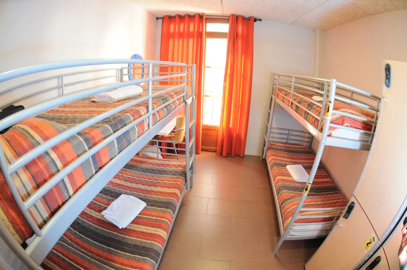 Albergue Zaragoza Hostel - Zimmer