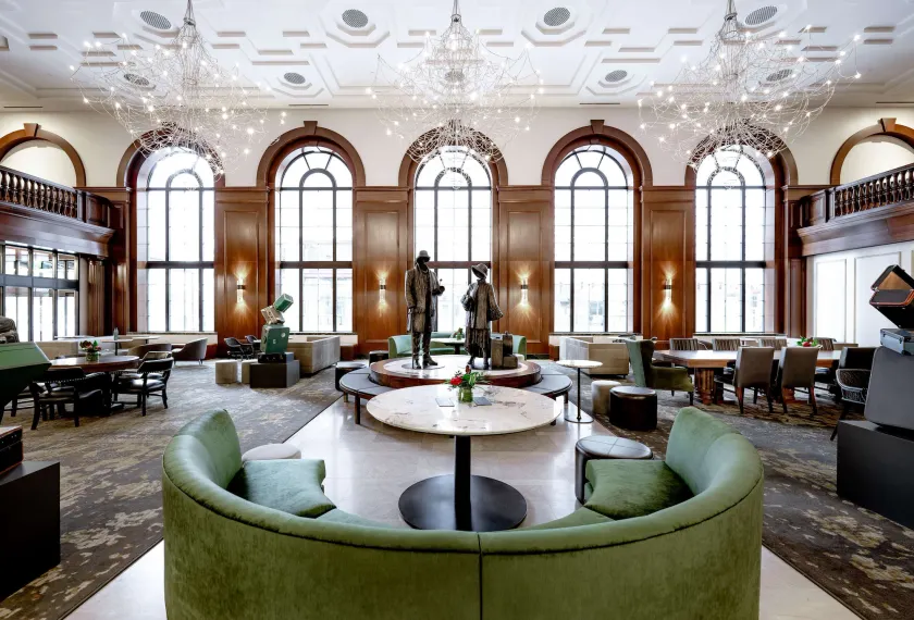 Hotel Fort Des Moines, Curio Collection by Hilton - Image 1