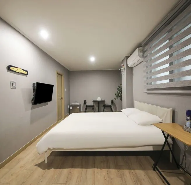 Stay Hyun - Image 1