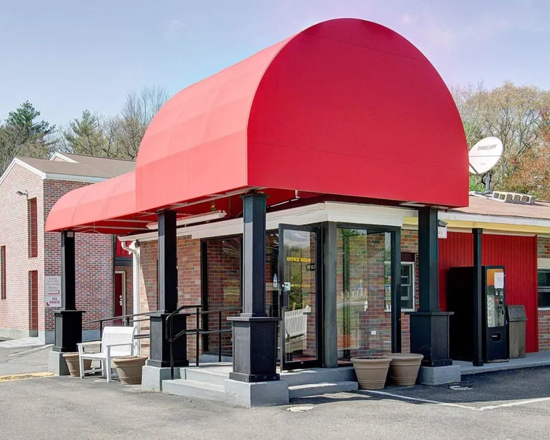 Econo Lodge Sharon - Foxborough - Image 1