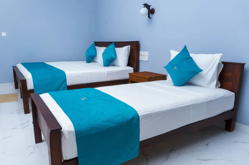 MRD Beach Hotel - Image 1
