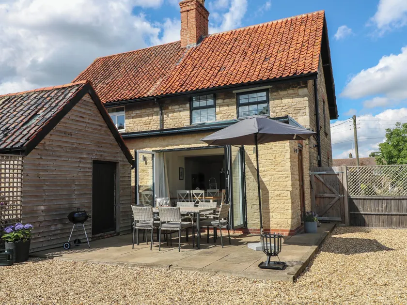 Lavender Cottage - Image 1