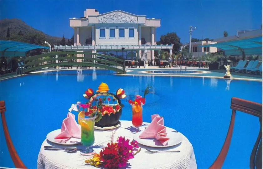 Grand Levent Hotel - Image 1