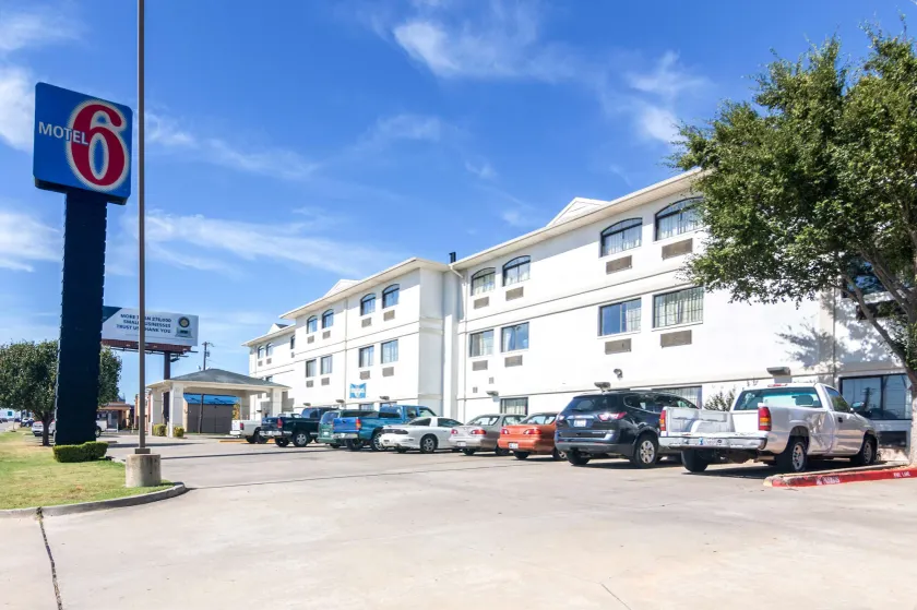 Motel 6-Oklahoma City, OK - Image 1