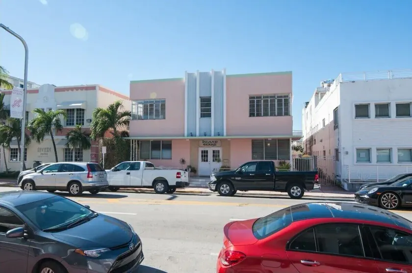 Island House South Beach - Image 1