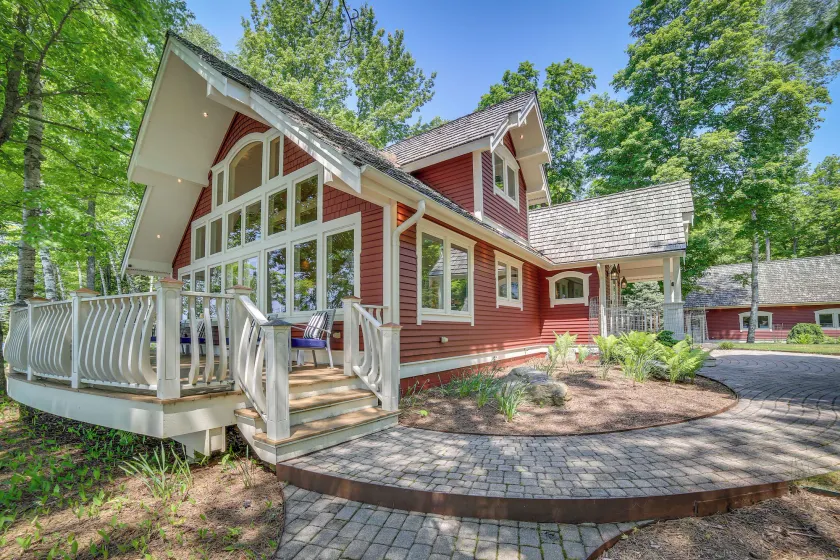 Lakefront Michigan Retreat w/ Private Dock - Image 1