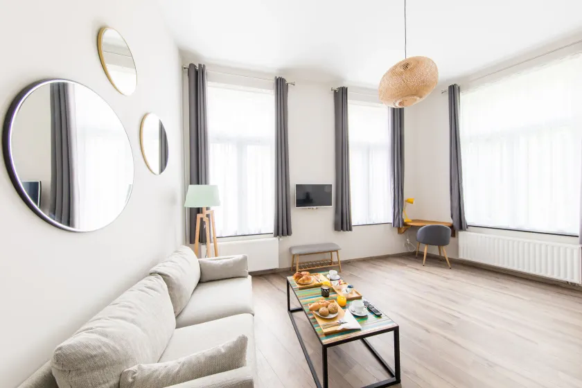 Urban Suites Brussels Schuman 2 - Image 1
