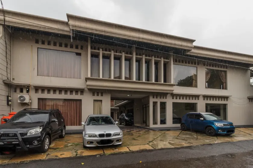 RedDoorz Syariah near Taman Air Mancur Bogor - Image 1