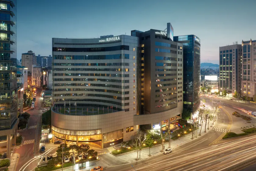 Seoul Riviera Hotel - Image 1