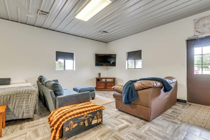 Montrose Studio Getaway w/ Covered Patio - Image 1