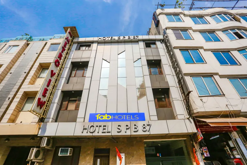 Fabhotel Spb 87 - Image 1