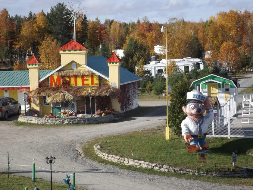 Motel-Camping Caldwell - Image 1