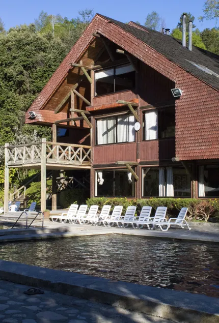 Hotel y Termas Huife - Image 1