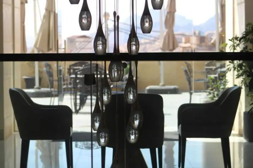 H Luxury Hotel - Reception