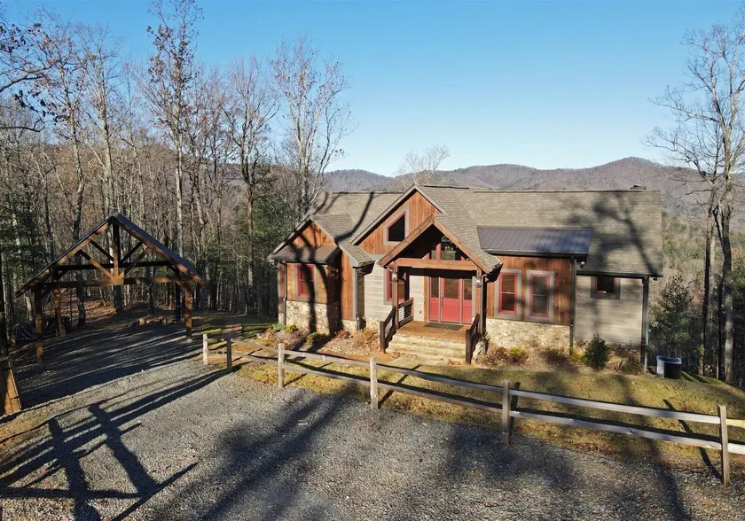 High Ridge Lodge- Epworth GA - Image 1