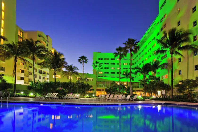 Holiday Inn Miami Beach-Oceanfront by IHG - Image 1