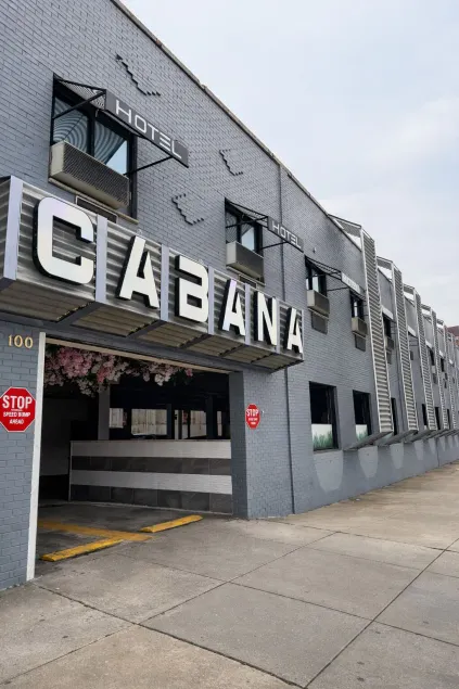Cabana Hotel Yankee Stadium - Image 1