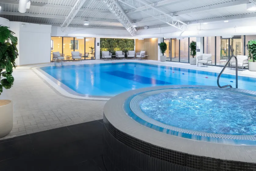 Holiday Inn Gloucester - Cheltenham by IHG - Image 1