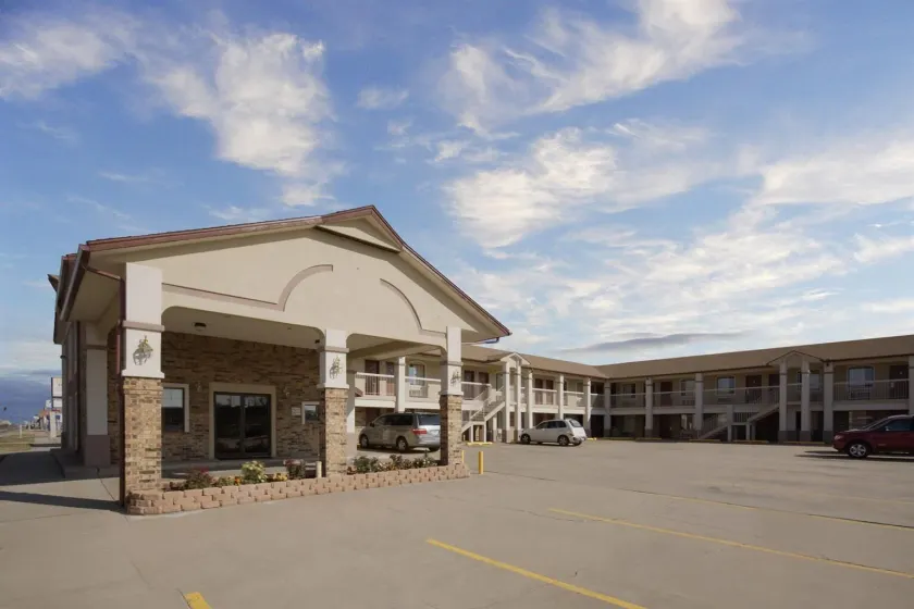 Americas Best Value Inn Pryor - Image 1